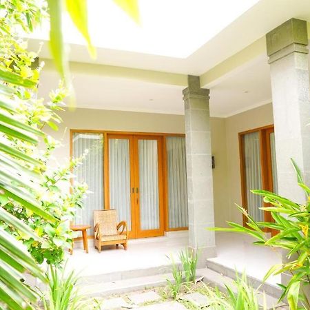 Ibludan Hotel Сенггиги Экстерьер фото